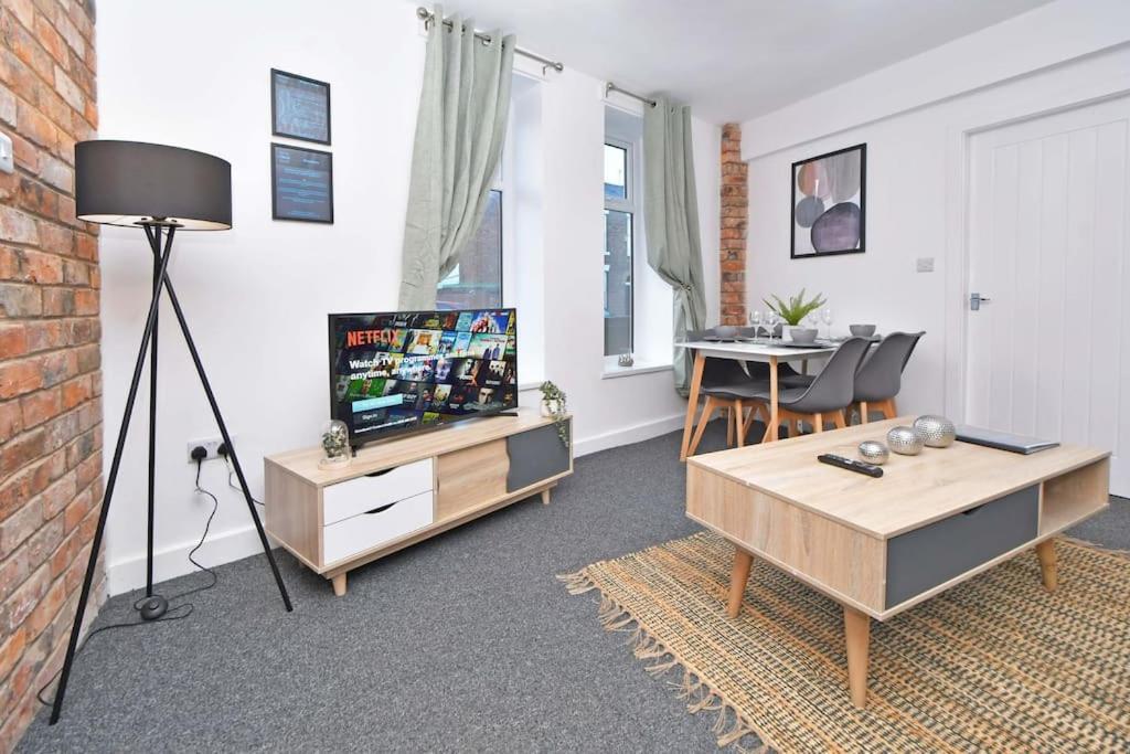 Lyndale House - By Sigma Stays ครูว์ ภายนอก รูปภาพ